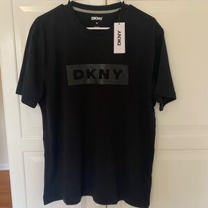 NWT New Men’s DKNY Black Logo Tee Shirt Debossed Medium M from Nordstrom